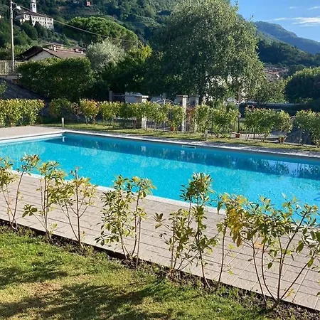 Apartment Silvia House *